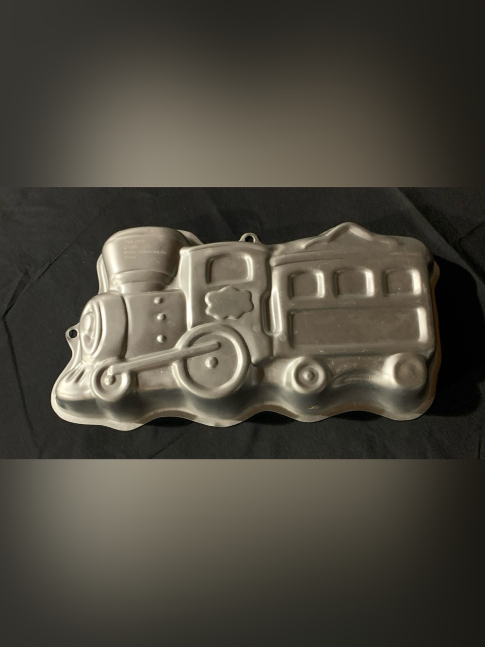 Vintage 2003 Wilton Train Cake Pan 2105 2076